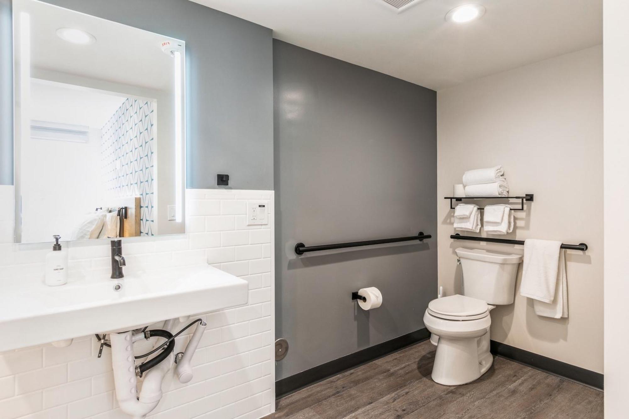 Kasa Niche 3* Redwood City